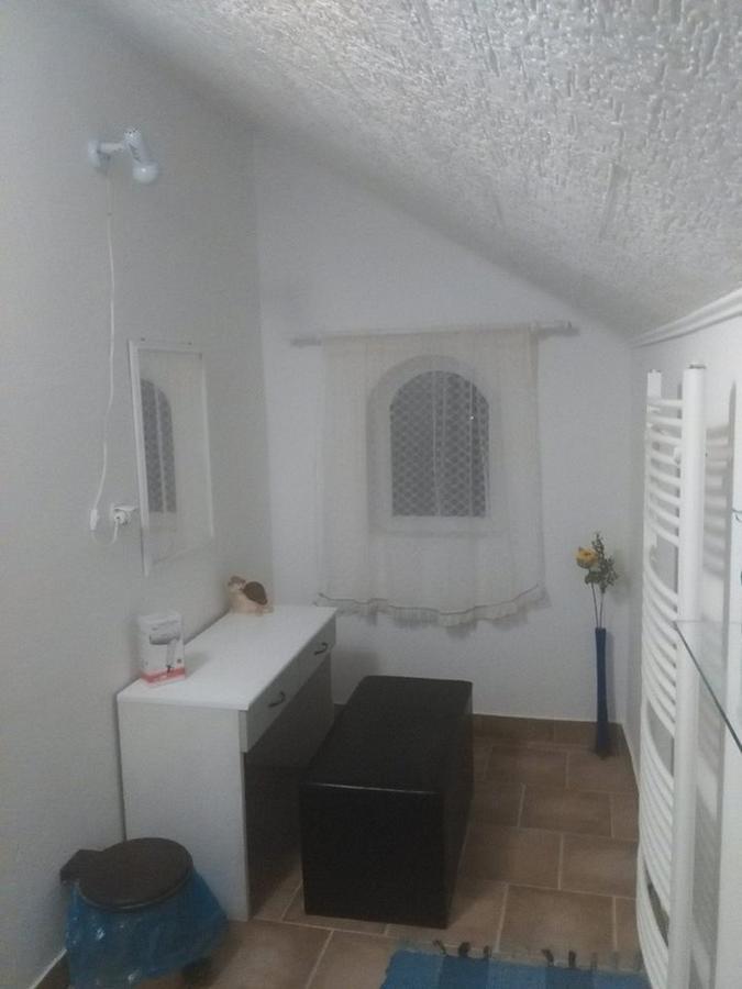 Rooms Mila Rezovac Rum bild