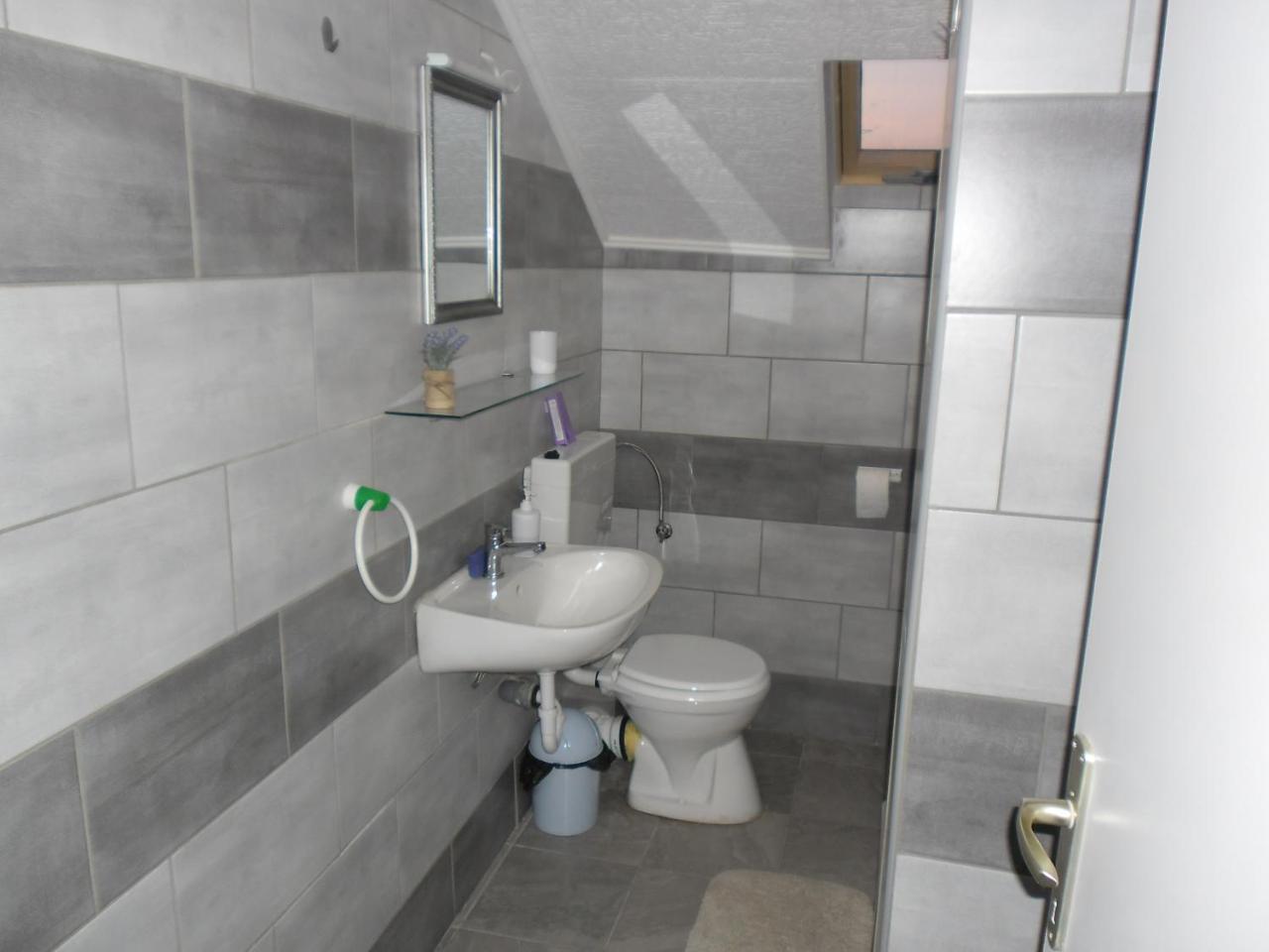 Rooms Mila Rezovac Exteriör bild